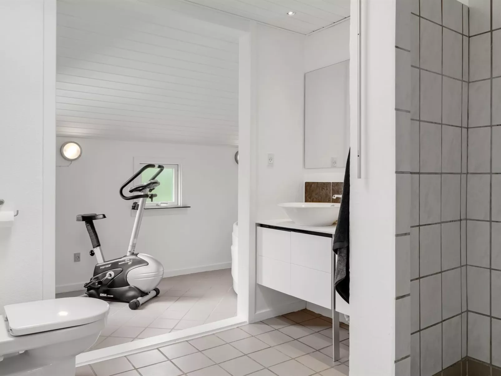 "Ensio" - 1.2km from the sea-Binnen