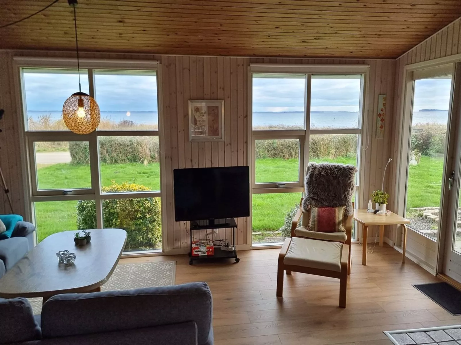 "Assarina" - 15m from the sea-Binnen