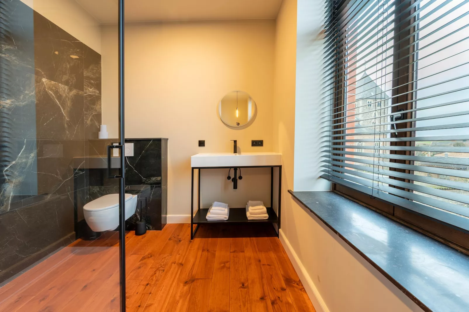 Pastorij Rutten-Badkamer