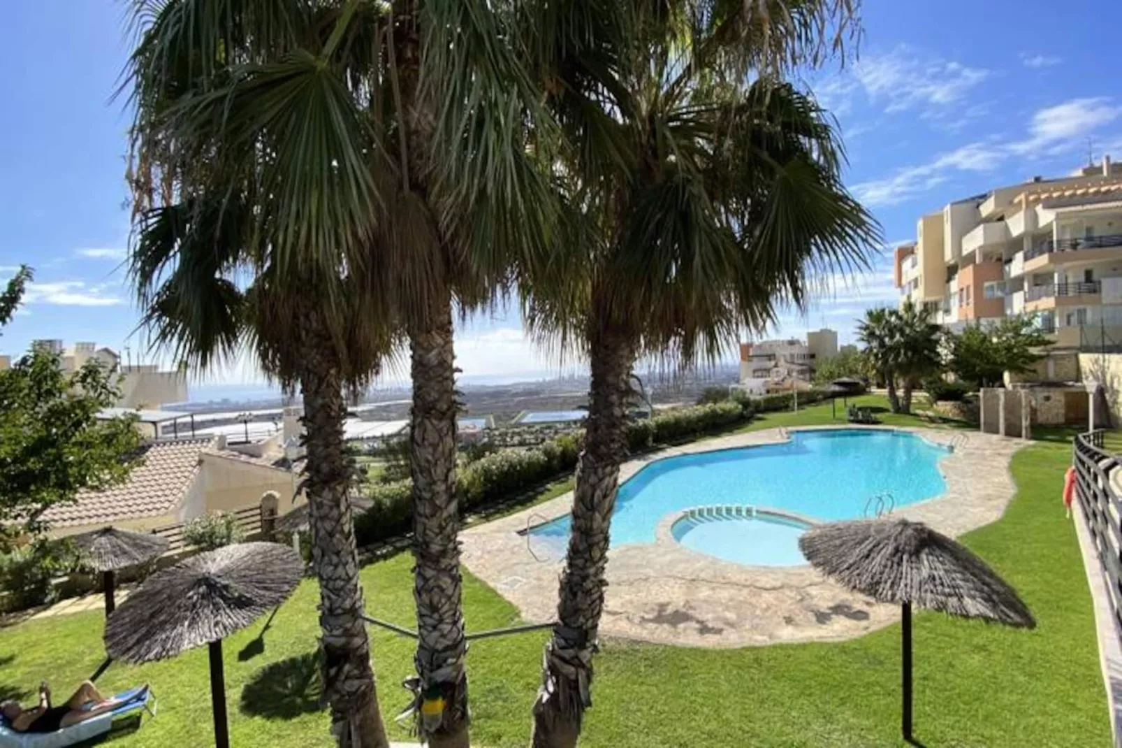 Appartement Vistamar : Piscine Et Magnifique Terrasse Panoramique