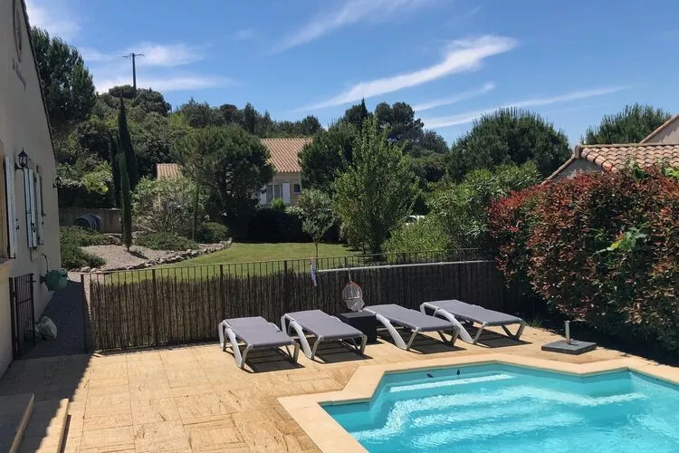 Villa Le Chardonnay-Buitenkant zomer