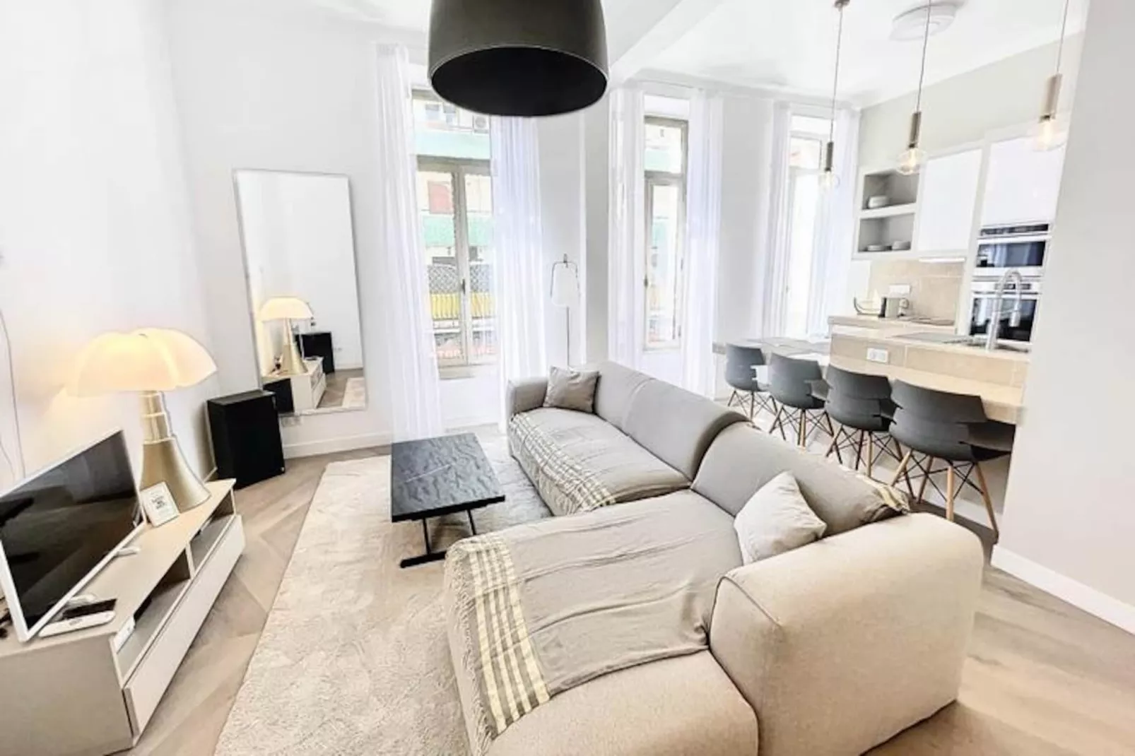 2 Pi&egrave;ces Moderne - 3/4 Pers Calme Cannes Hyper Centre Olam Properties