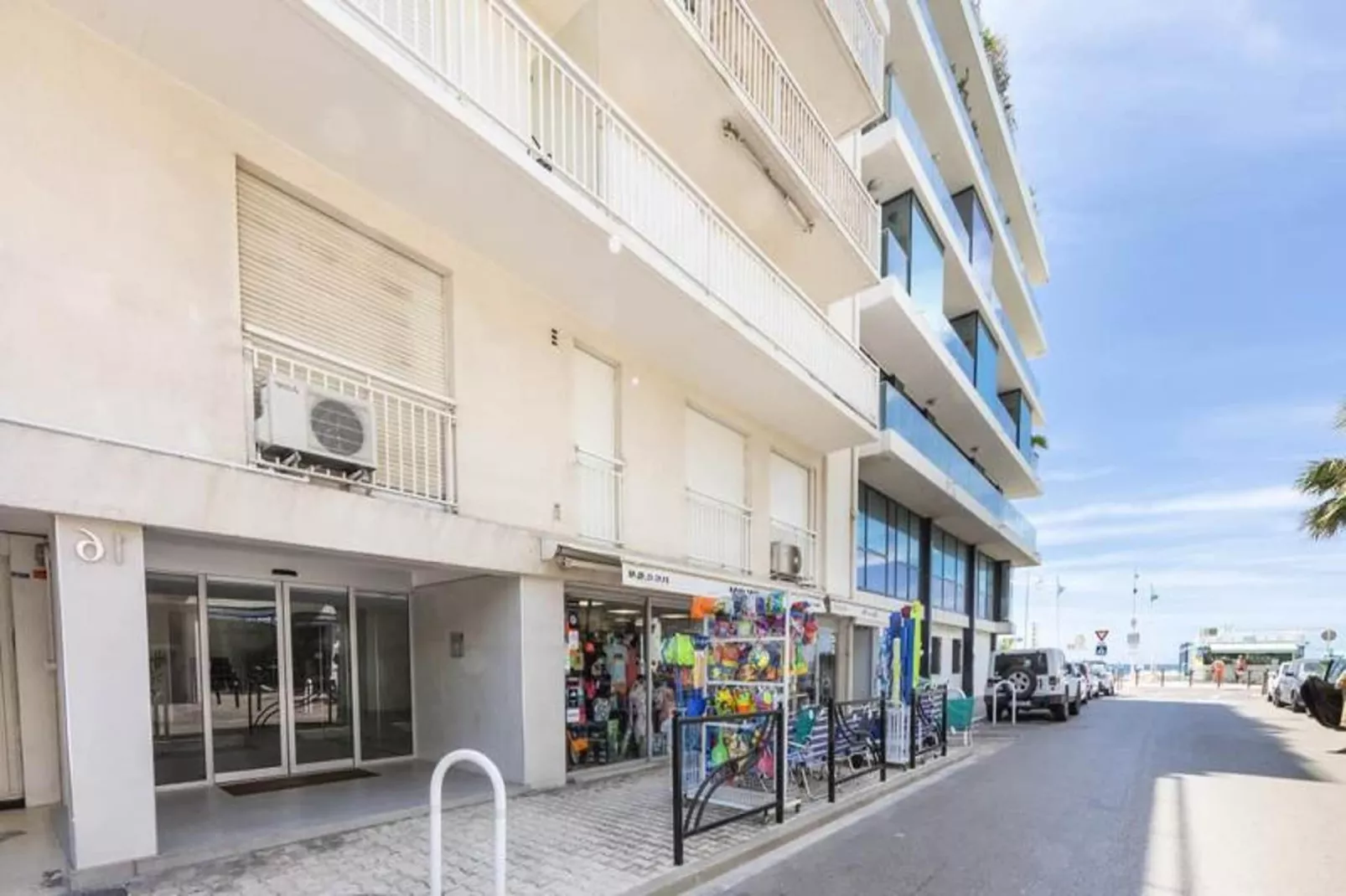 Résidence Moderne Appartement 2 Chambres/1 Salle De Bain, Terrasse Calme/aperçu Mer