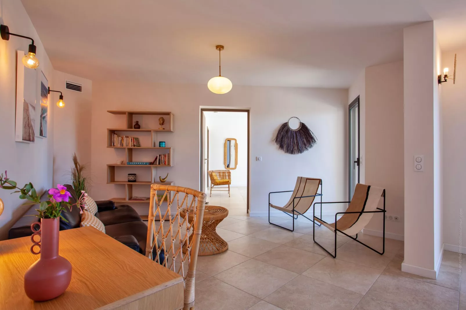 Superbe villa 8 personnes avec piscine et vue mer-Eetkamer