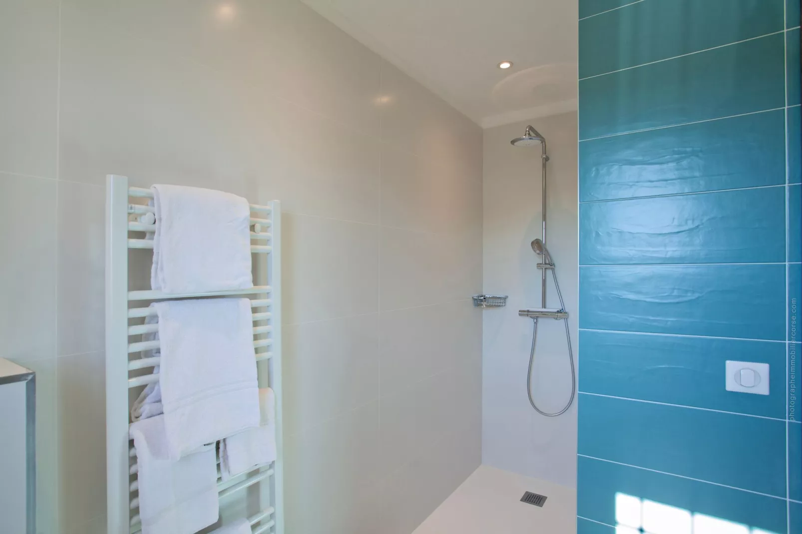 Superbe villa 8 personnes avec piscine et vue mer-Badkamer