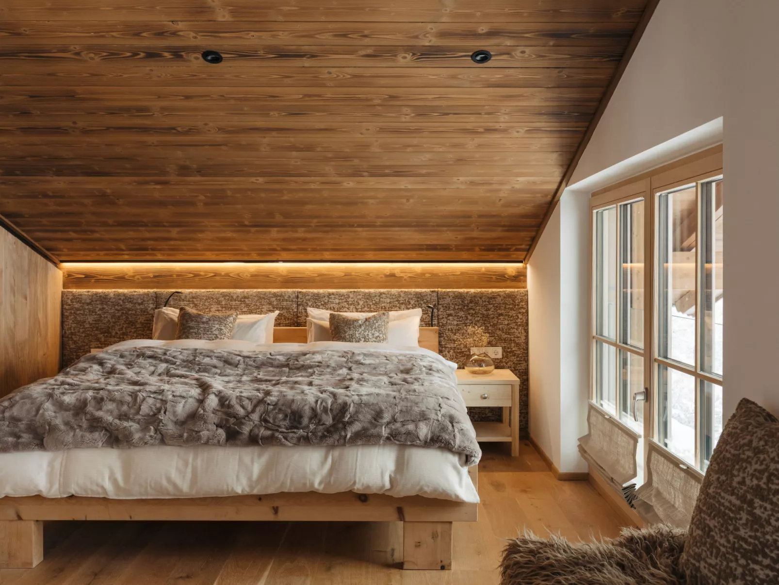 Royal Mountain Lodge