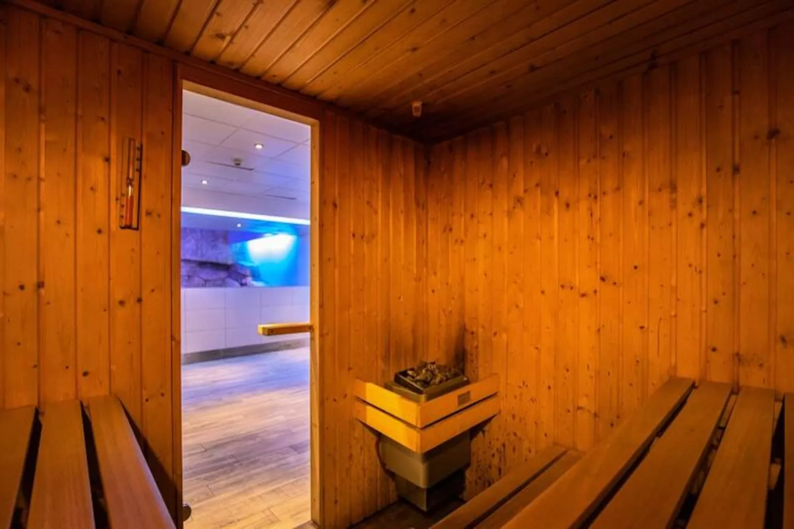 SOWELL RÉSIDENCES New Chastillon****