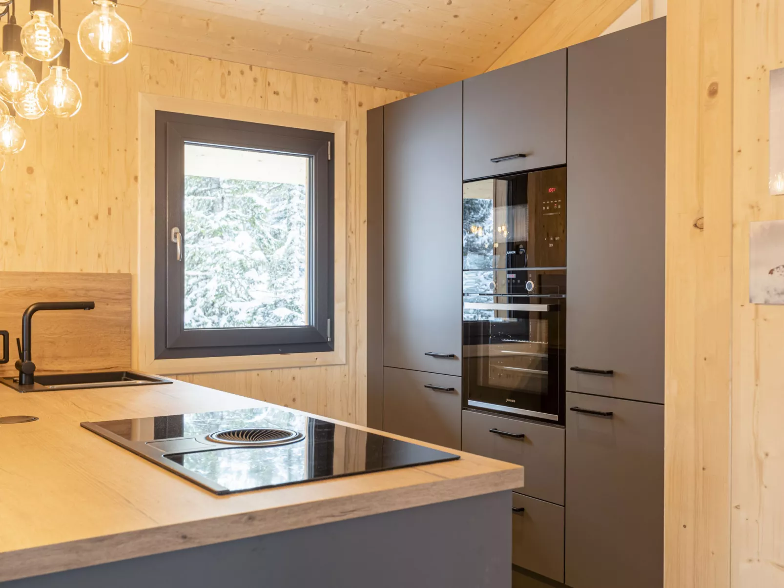 Superior mit Sprudelbad innen-Binnen