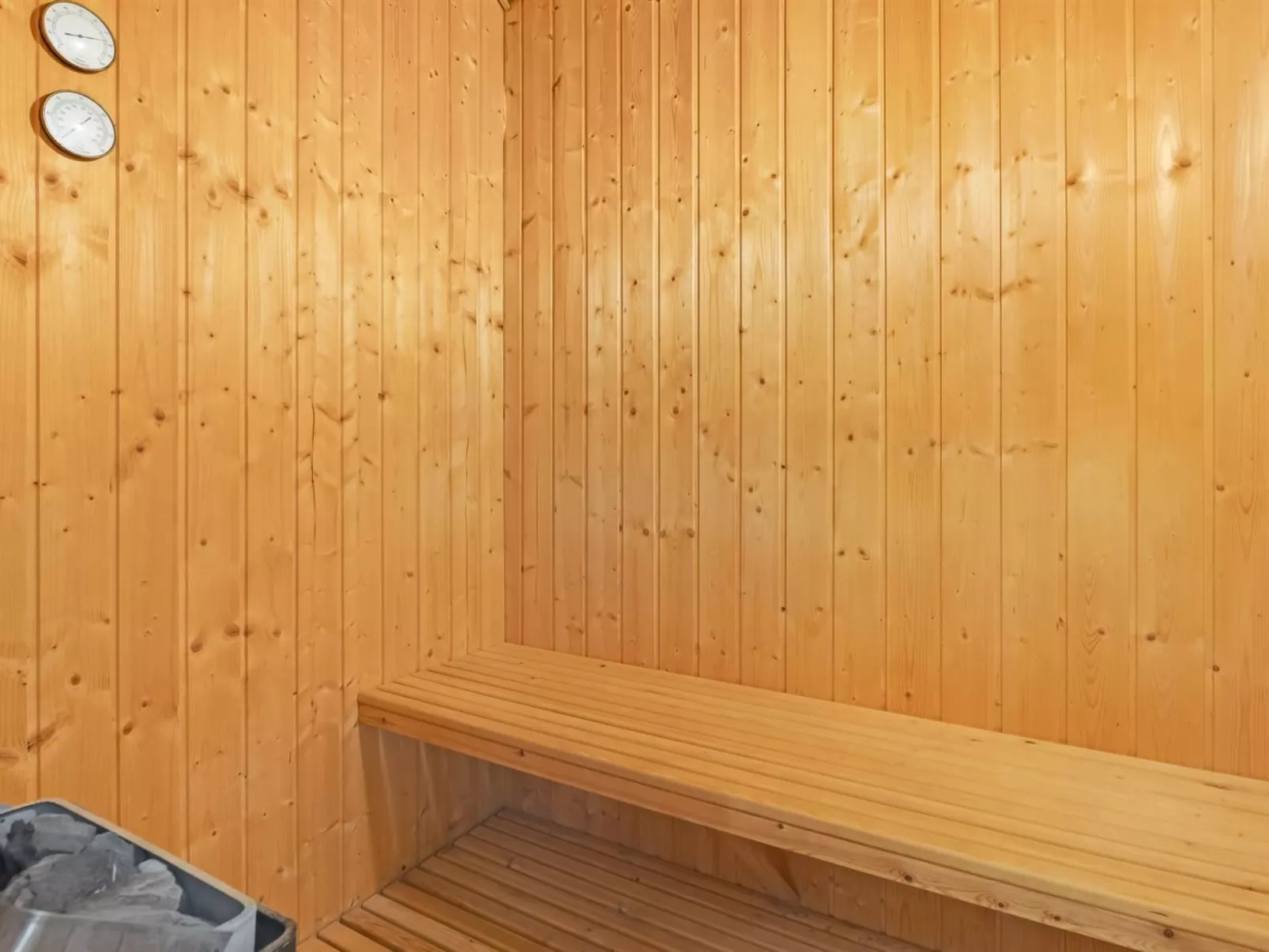 "Marisol" - 200m from the sea-Binnen