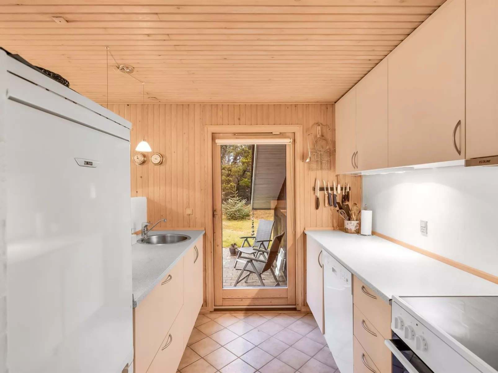 "Gidske" - 1.1km from the sea-Binnen