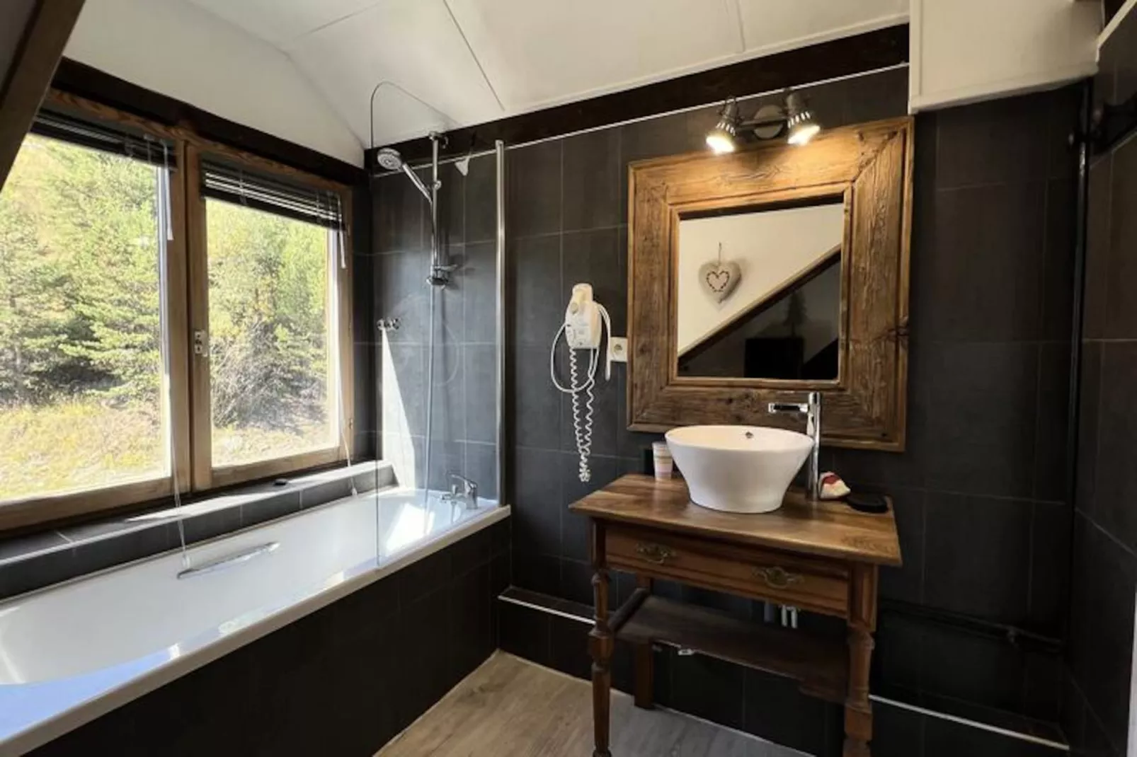 Chalet Pra Loup-Image-tags.