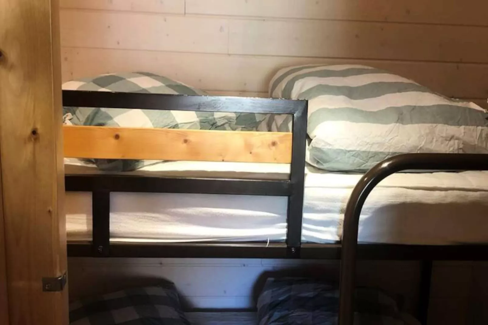 Chalet Crocus-Image-tags.