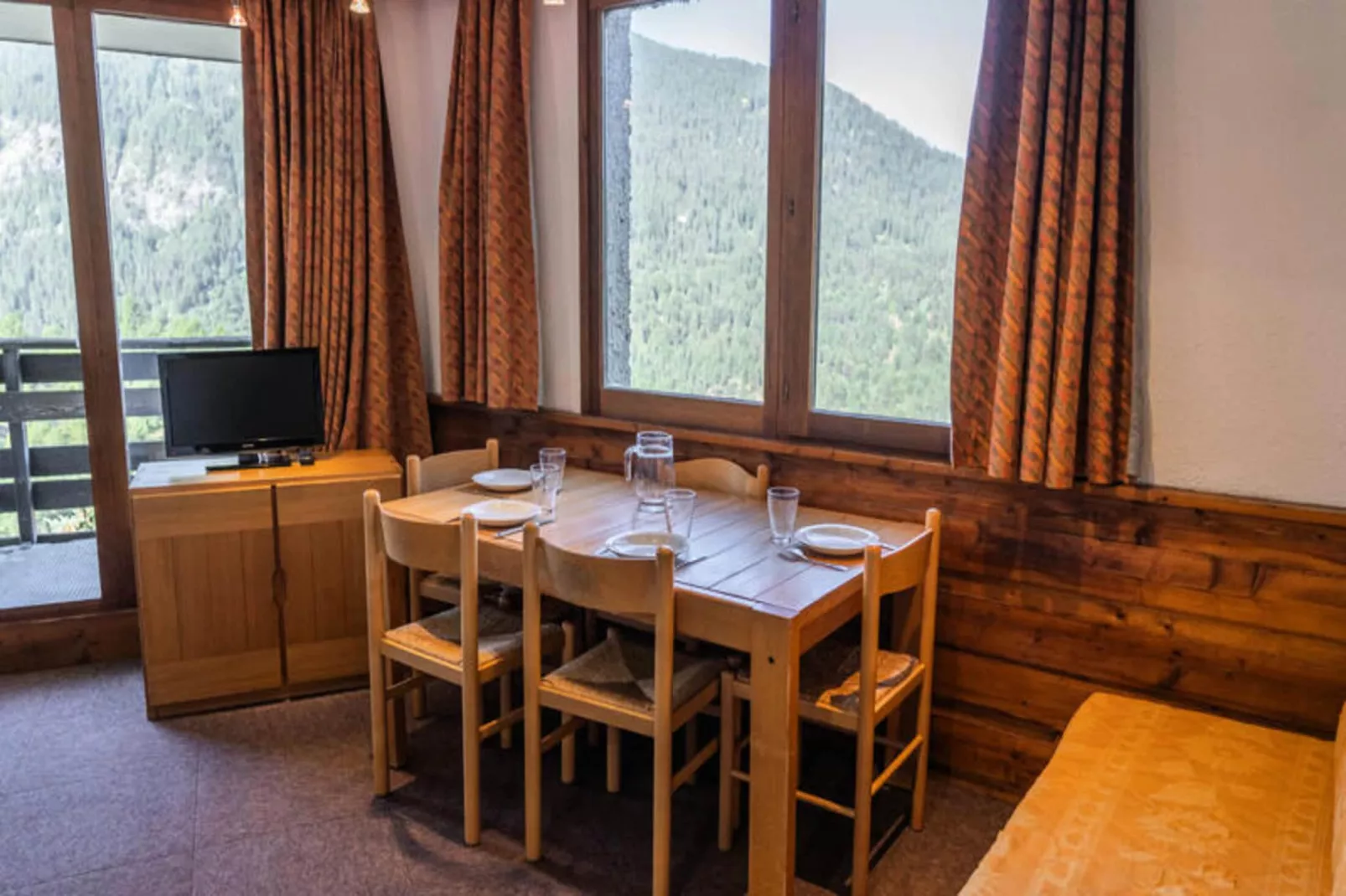 Résidence Le Belvedere - Eetkamer