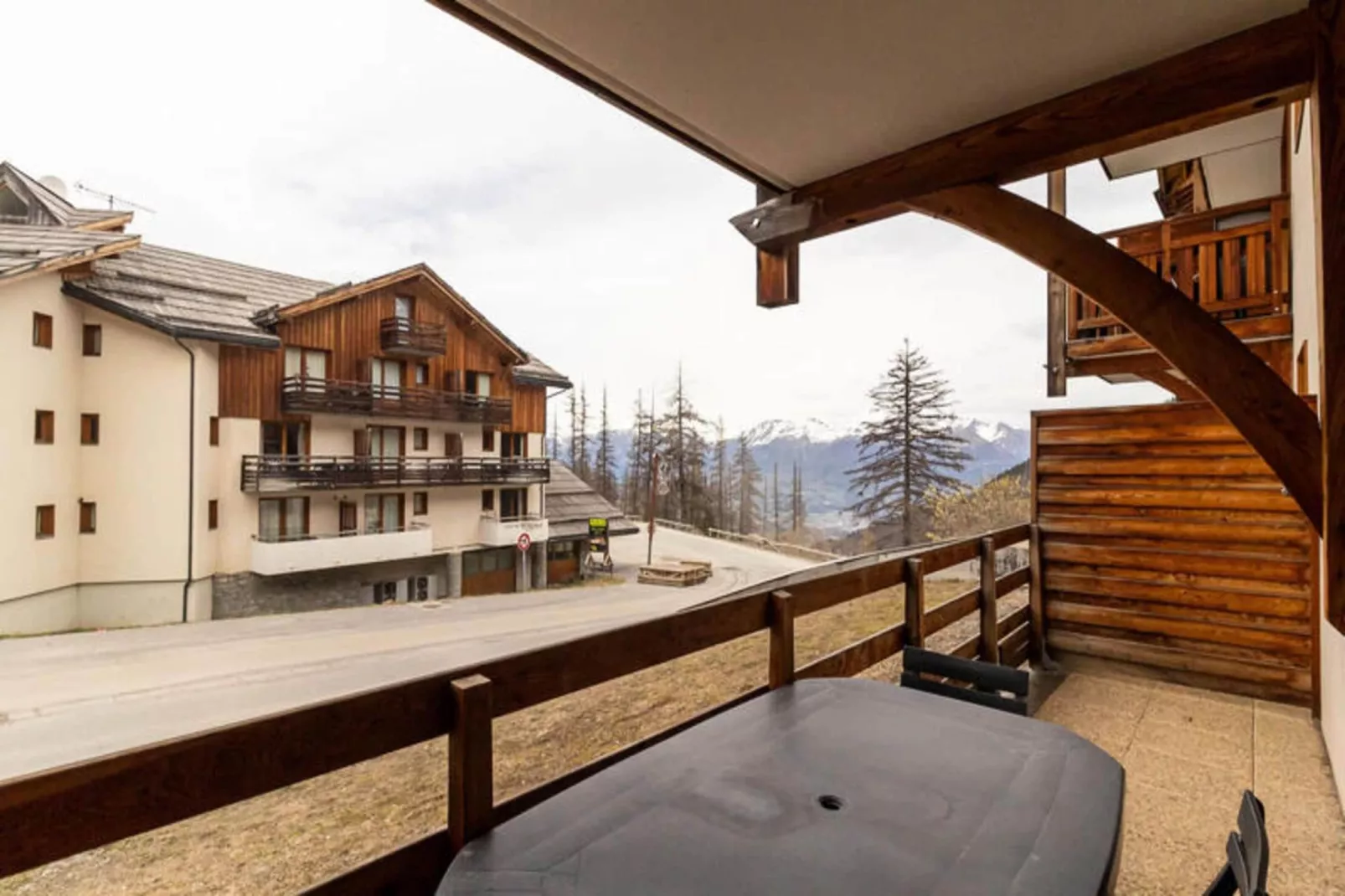 Résidence Le Balcon Des Airelles-Uitzicht zomer