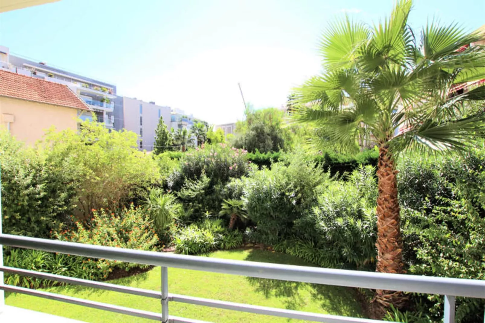 Résidence Appartement R&eacute;nov&eacute; Avec 2 Chambres & Salle De Bain &agrave; La D&eacute;coration Raffin&eacute;e-Recreatieruimte