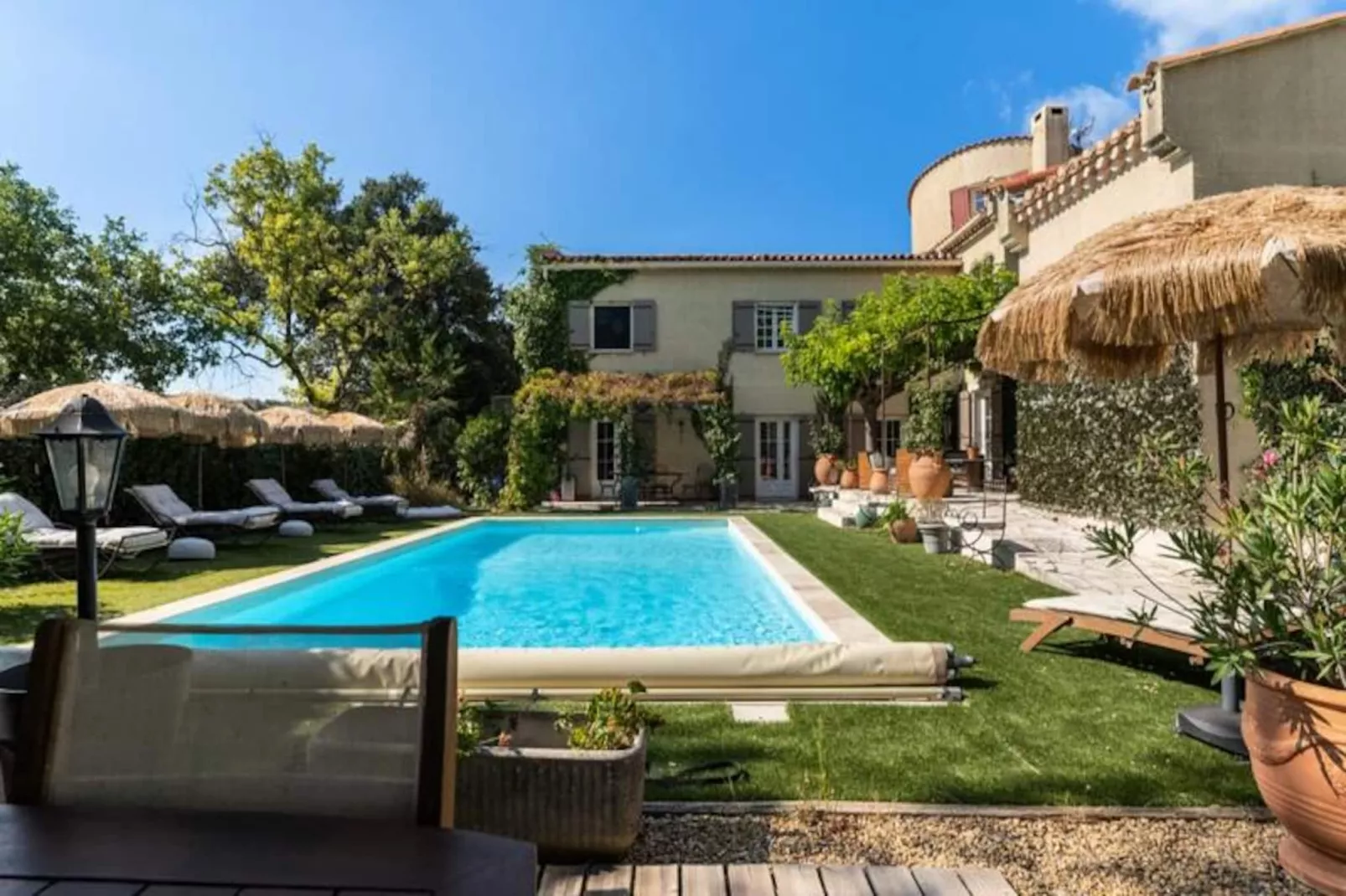 La Ch&ecirc;neraie. Proche Alpilles Et Luberon, Piscine Chauff&eacute;e-Image-tags.