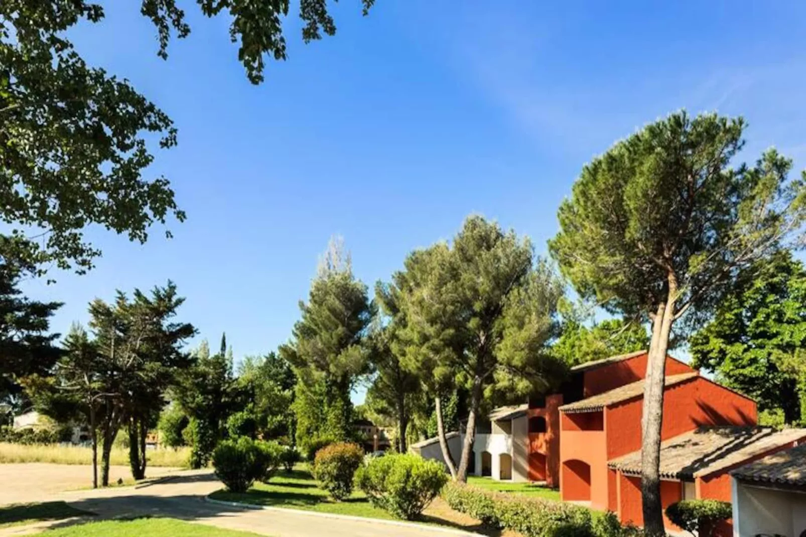 SOWELL HÔTELS L'Olivier****-Image-tags.