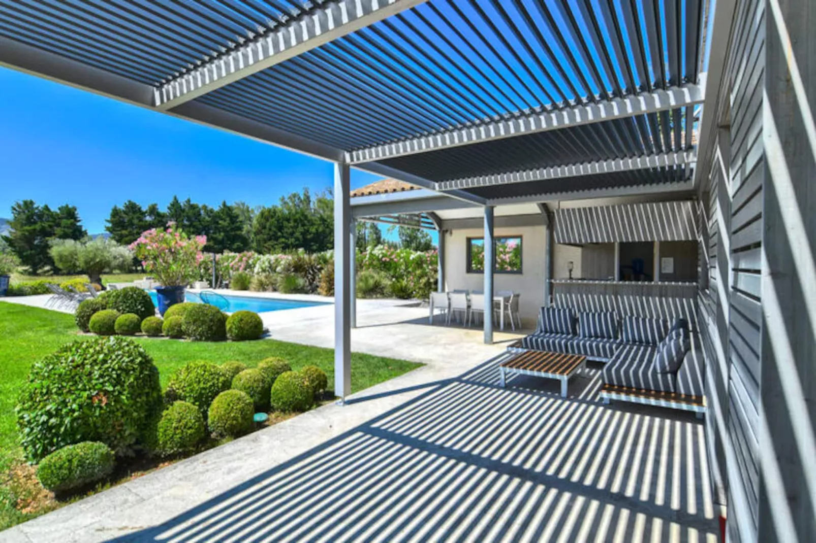 Mas De Pani&egrave;re - Saint Remy De Provence-Image-tags.