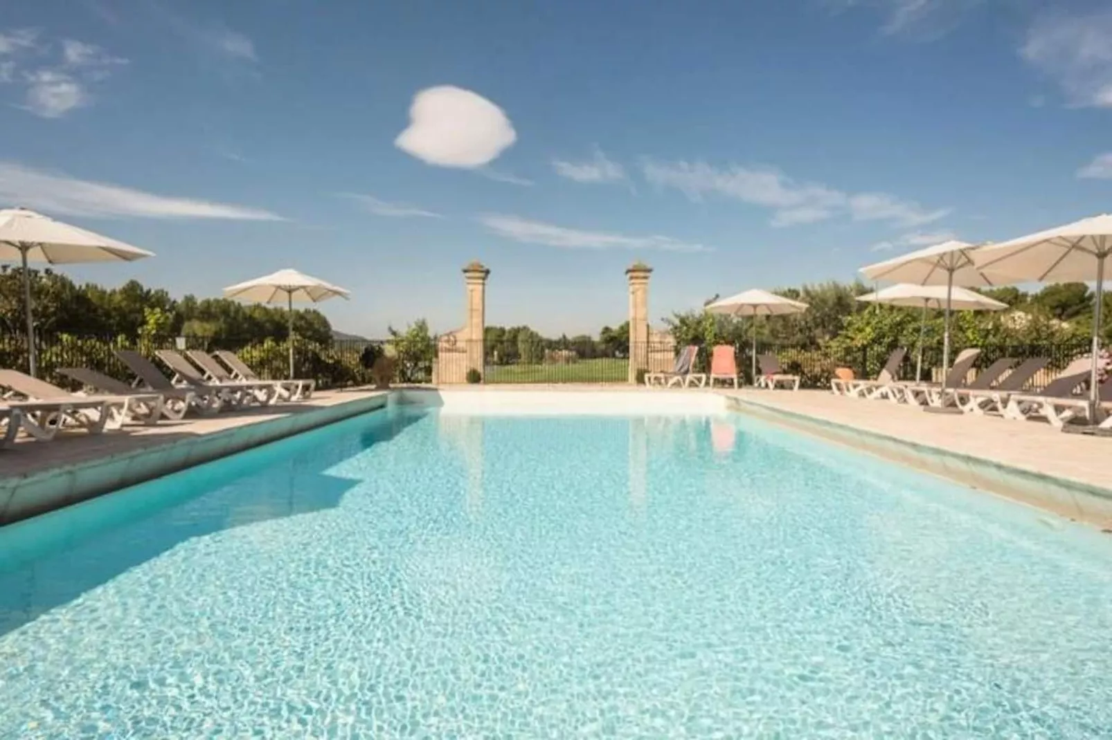 Résidence Hôtel du Golf de Pont Royal - maeva Home-Image-tags.