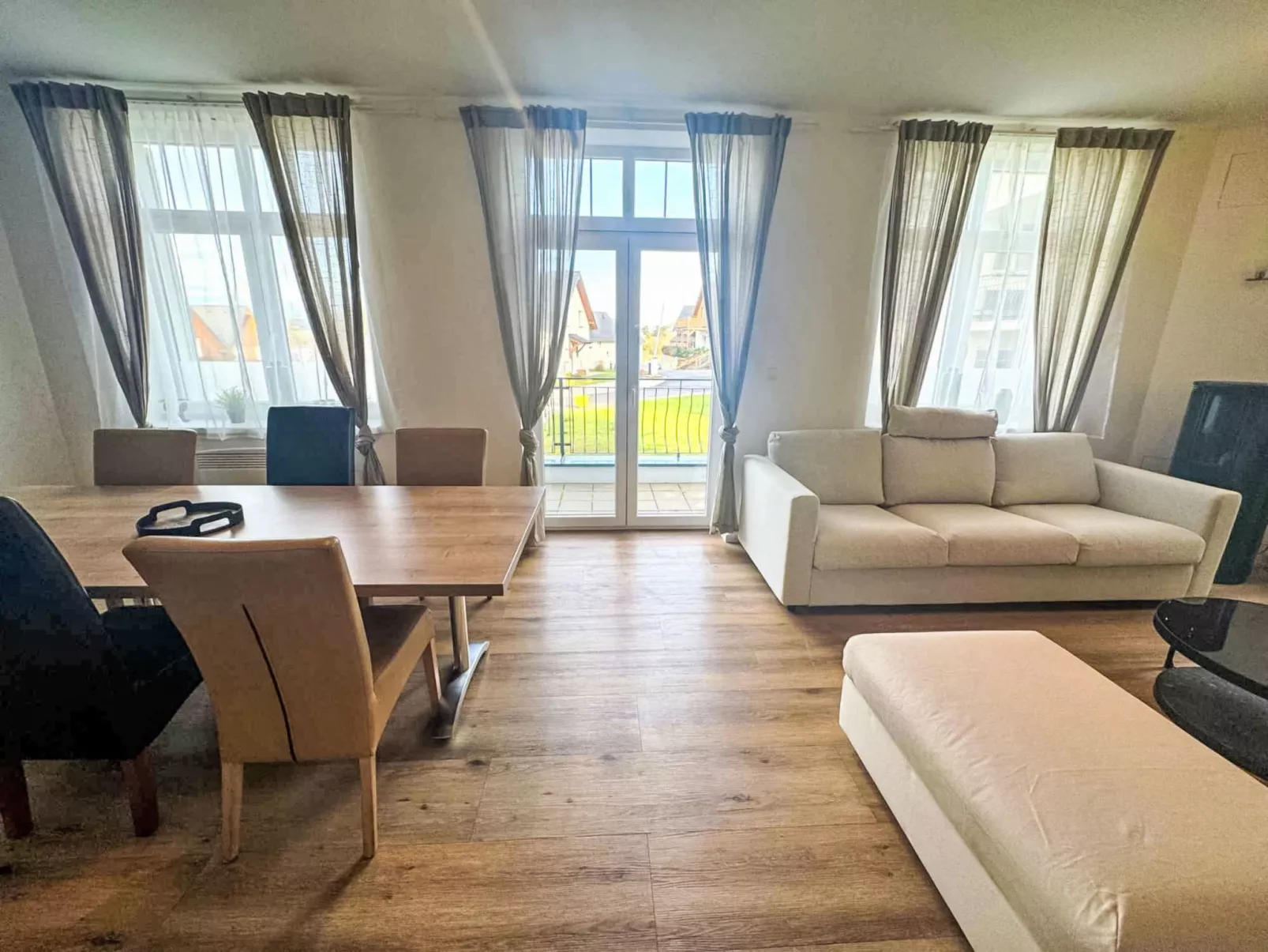 Lakeside Village 18 - Binnen