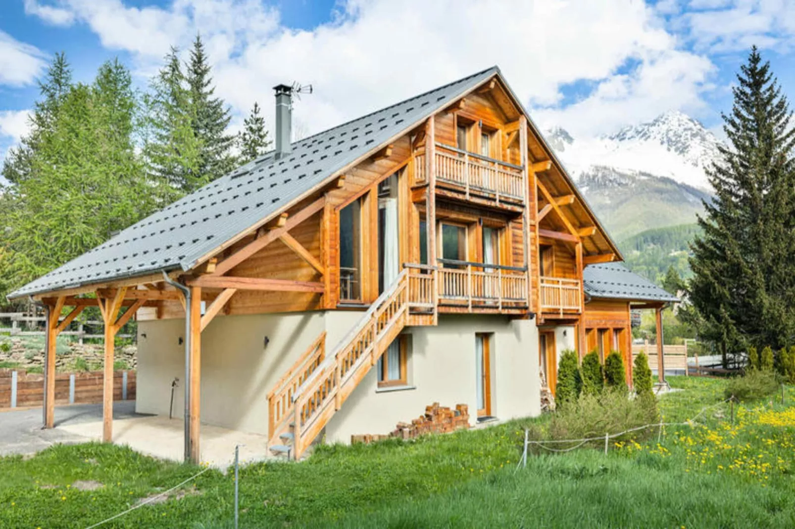 Résidence Marmottant-Buitenkant zomer