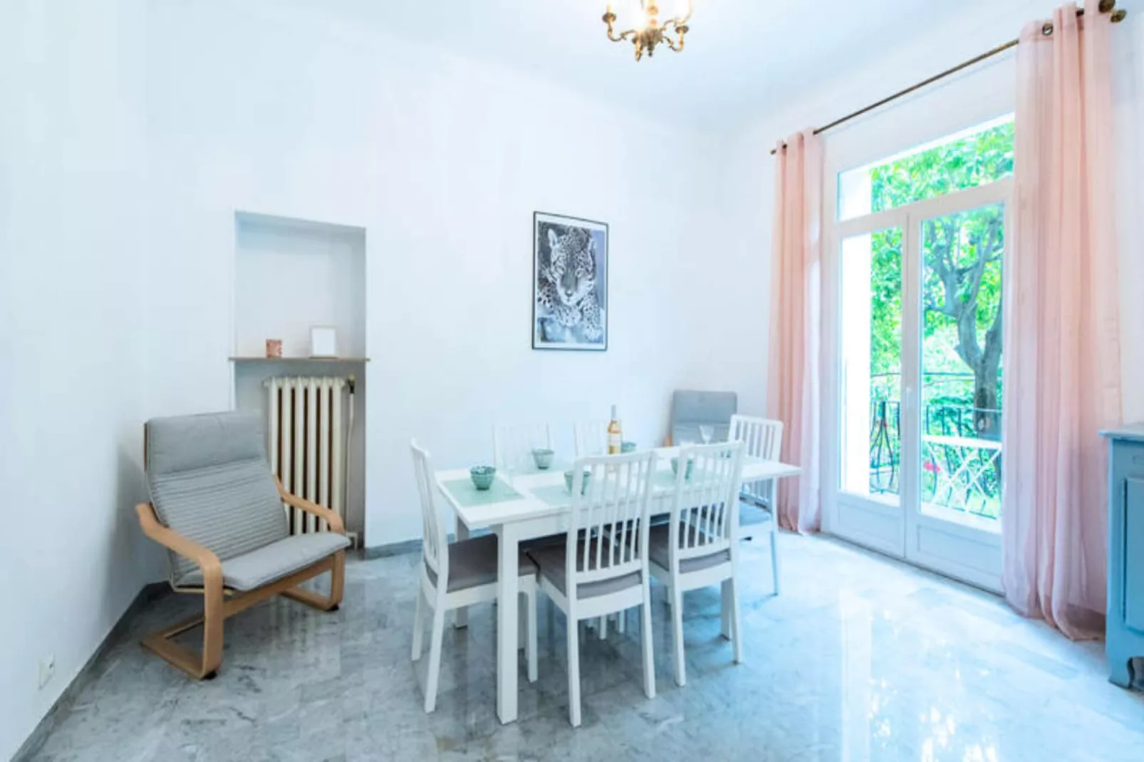 Maison à Nice-Eetkamer