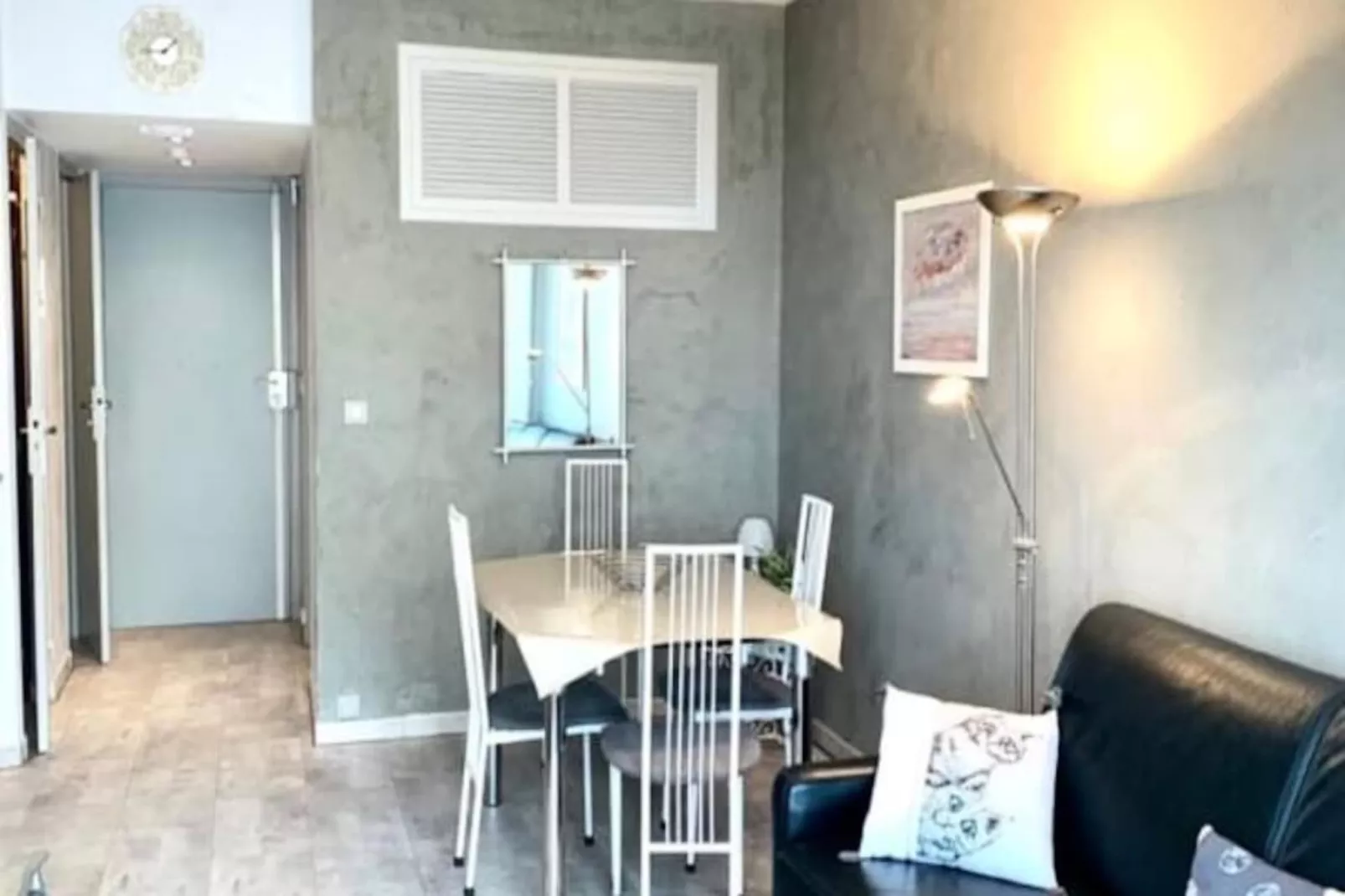 Résidence Studio De 35m² Très Proche De La Croisette-Image-tags.