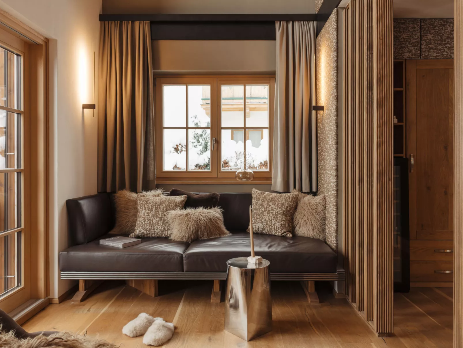 Royal Mountain Lodge-Binnen