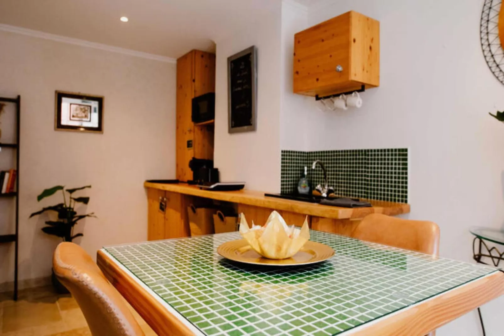 Studio à Nîmes-Eetkamer