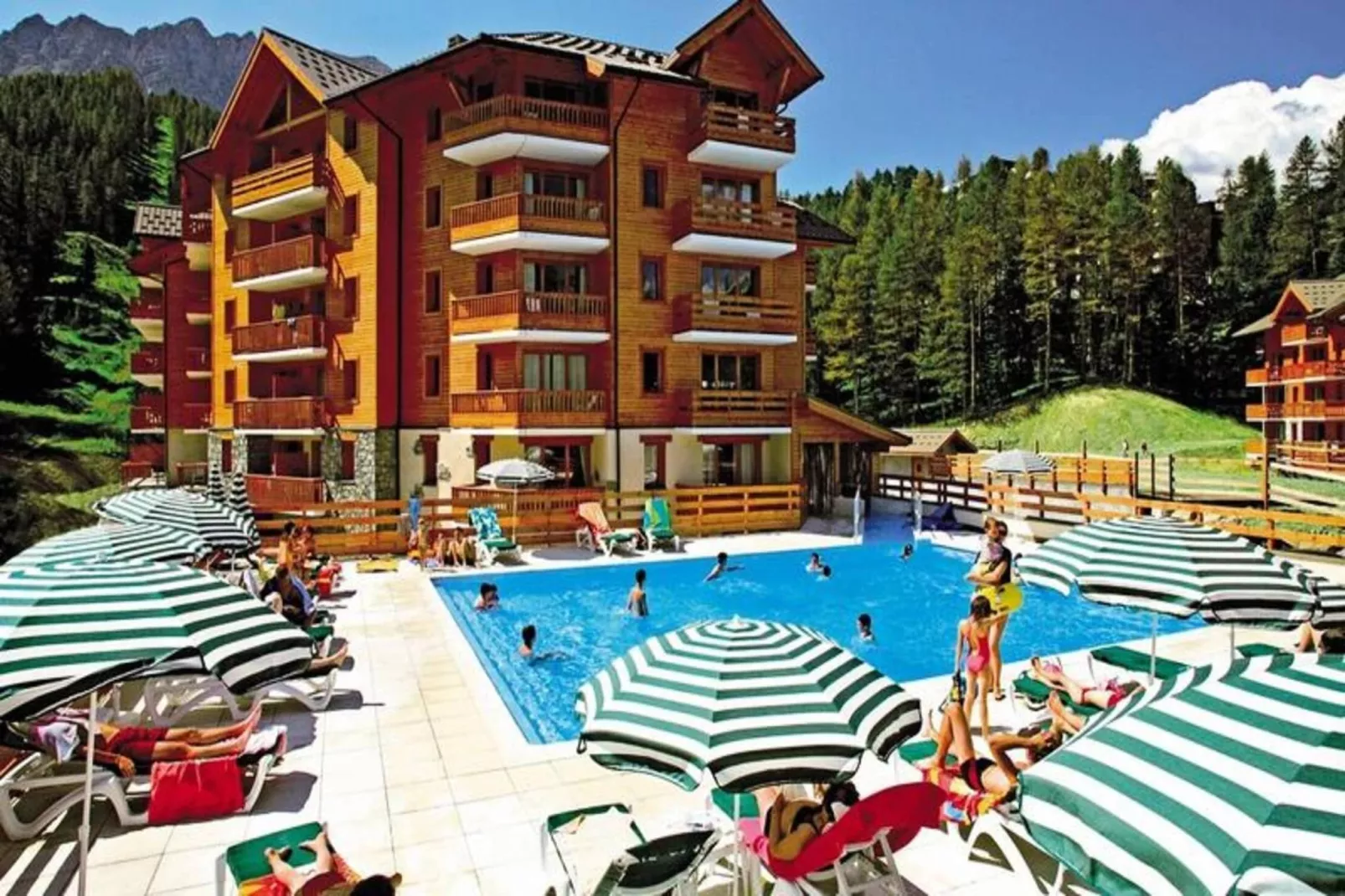 Résidence L'Albane - maeva Home - Zwembad