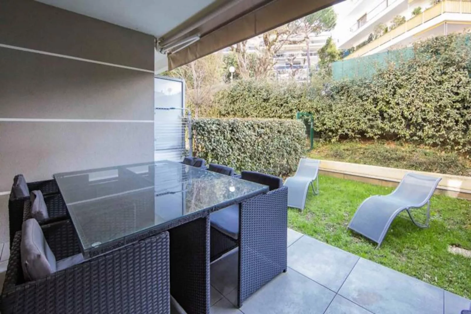 Résidence Appartement Moderne Centre Juan Les Pins-Image-tags.