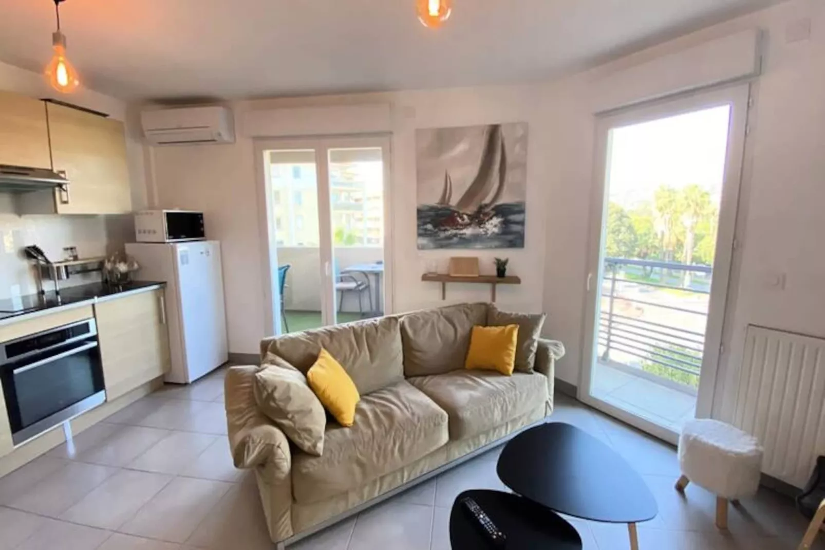 06ch : Beau T3 Avec Terrasse - 300m Parc Exflora-Image-tags.