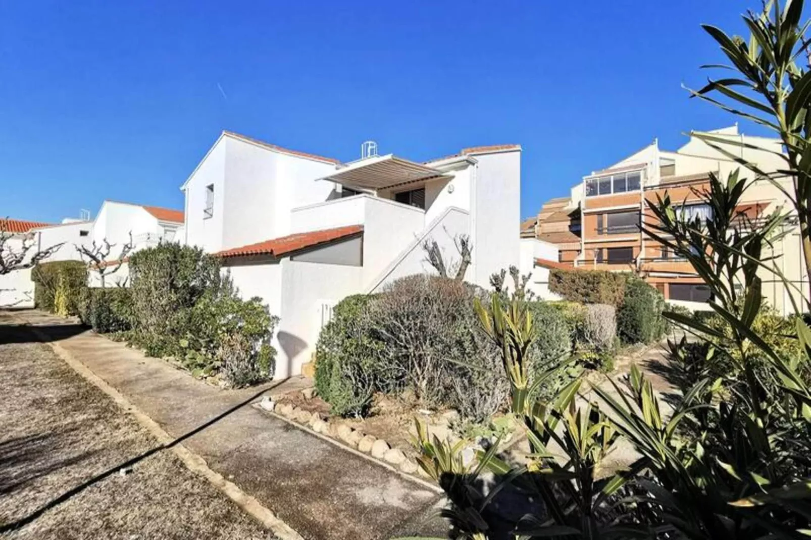 Résidence Les Zodiaques-Buitenkant zomer