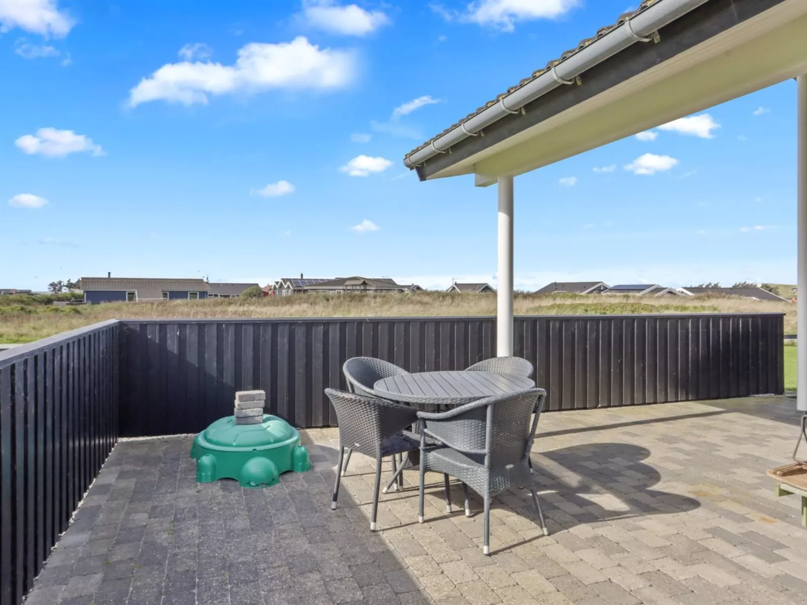 "Anthea" - 450m from the sea-Buiten