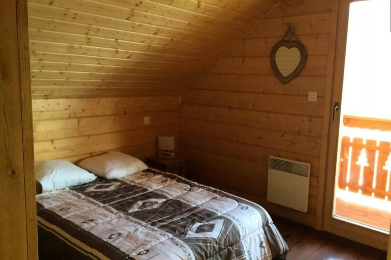 Chalets Des Aiguilles-Image-tags.