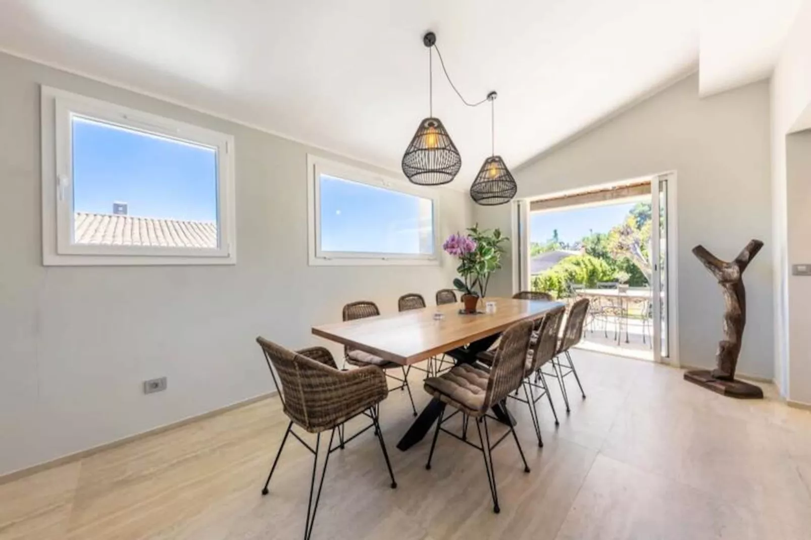 06ak1 - Villa 4 Chambres, Piscine Et Sauna-Image-tags.