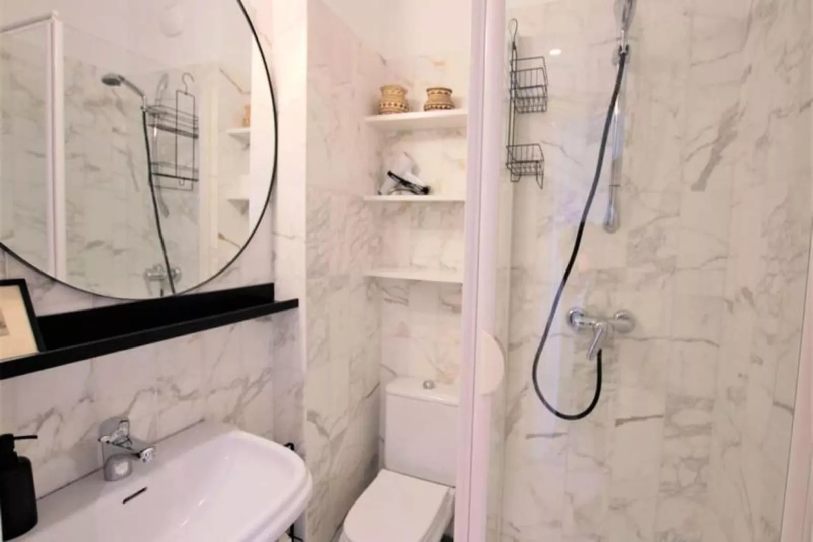 Résidence Appartement R&eacute;nov&eacute; Avec 2 Chambres & Salle De Bain &agrave; La D&eacute;coration Raffin&eacute;e-Recreatieruimte