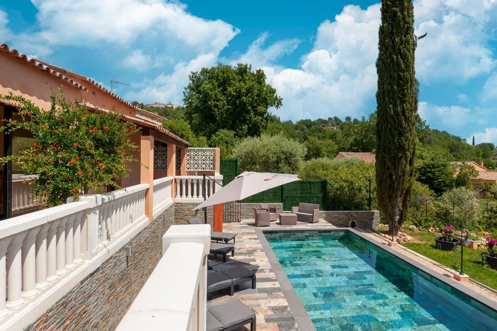 VILLA JEN'UKA-Zwembad