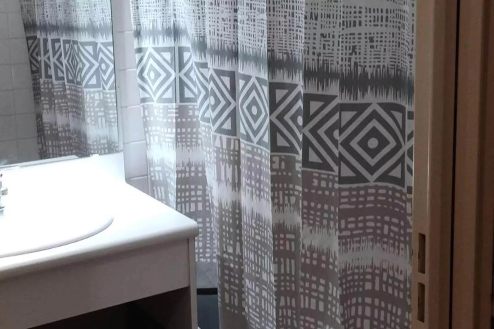 Résidence Eyssina - Badkamer