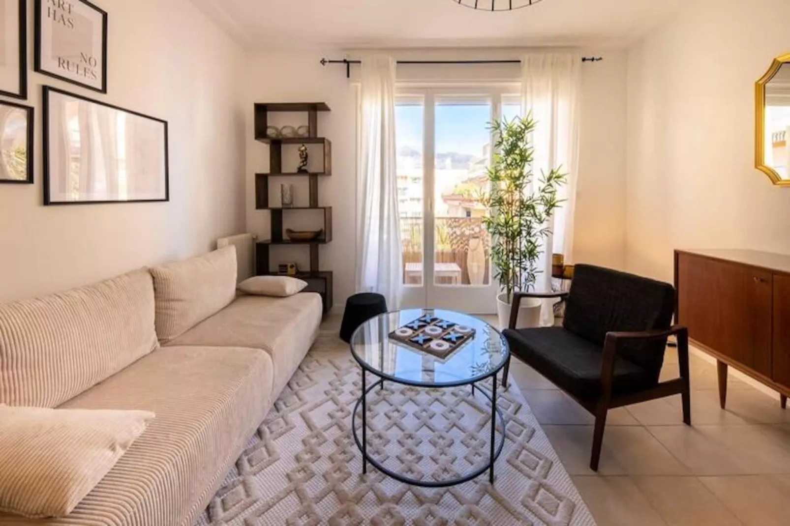 06b - Beau 2 Pi&egrave;ces R&eacute;nov&eacute; Avec Terrasse Vue Mer-Image-tags.