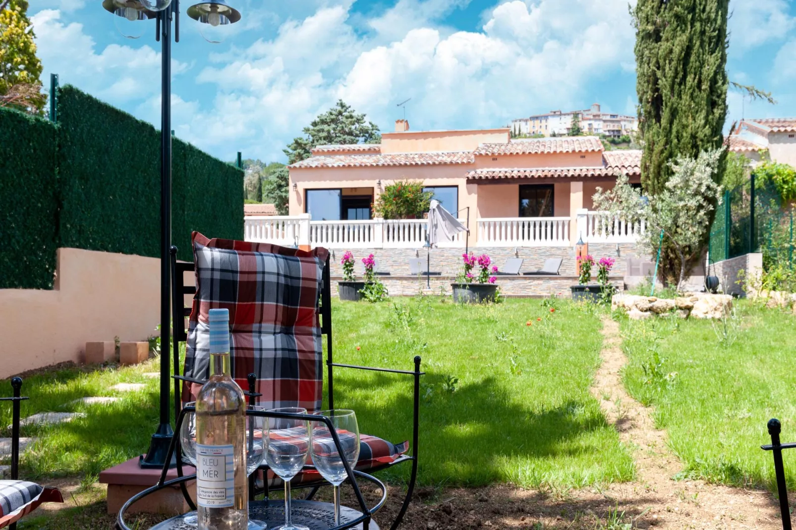 VILLA JEN'UKA-Tuinen zomer