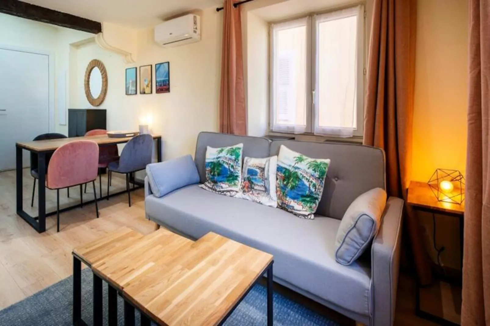 06a2 - Cœur Du Vieux Nice: Bel Appartement Rénové-Image-tags.