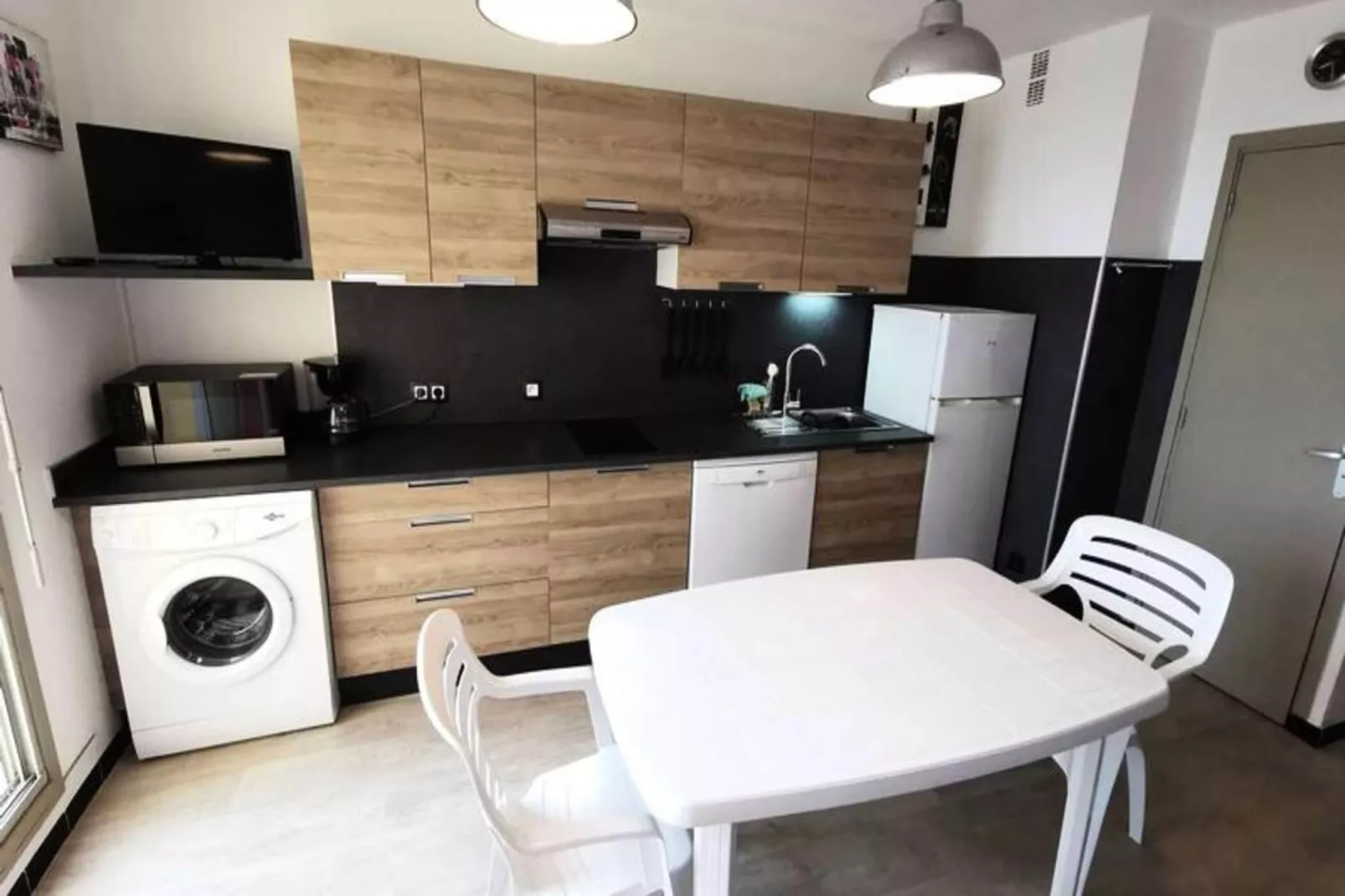 Résidence Les Nefs Des Sables-Eetkamer