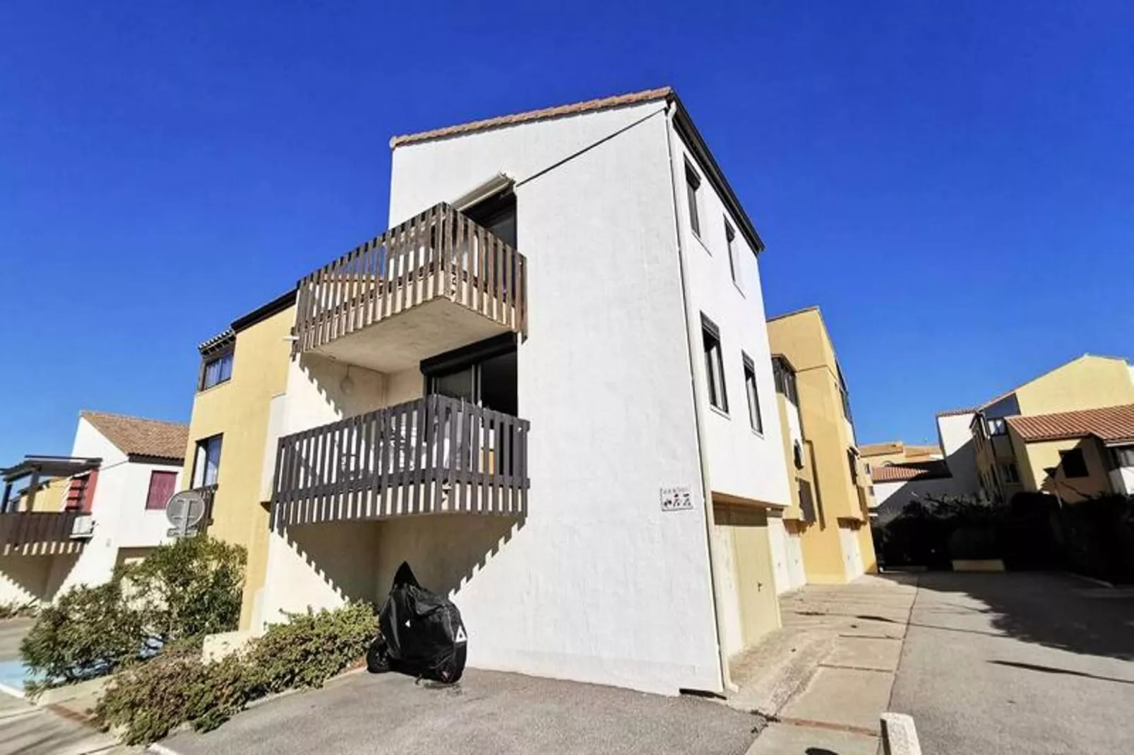 Résidence Maryland 1 Et 2-Buitenkant zomer