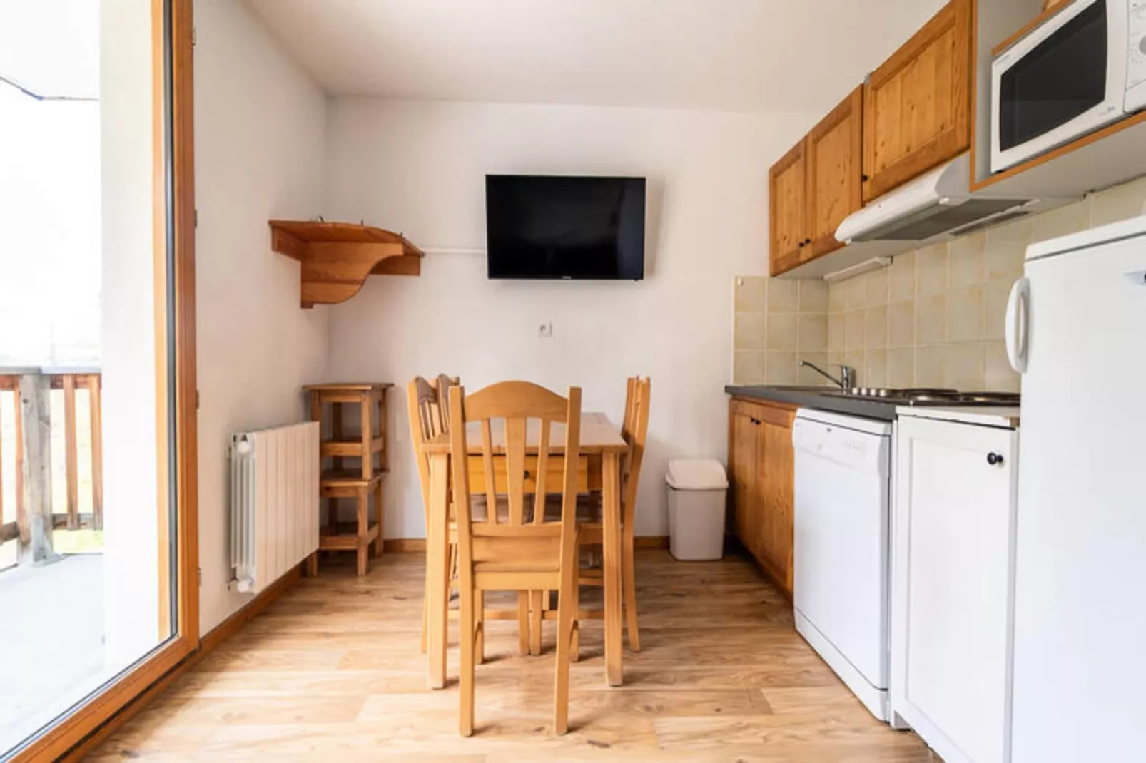 Les Chalets De Bois MÉan - E - Eetkamer