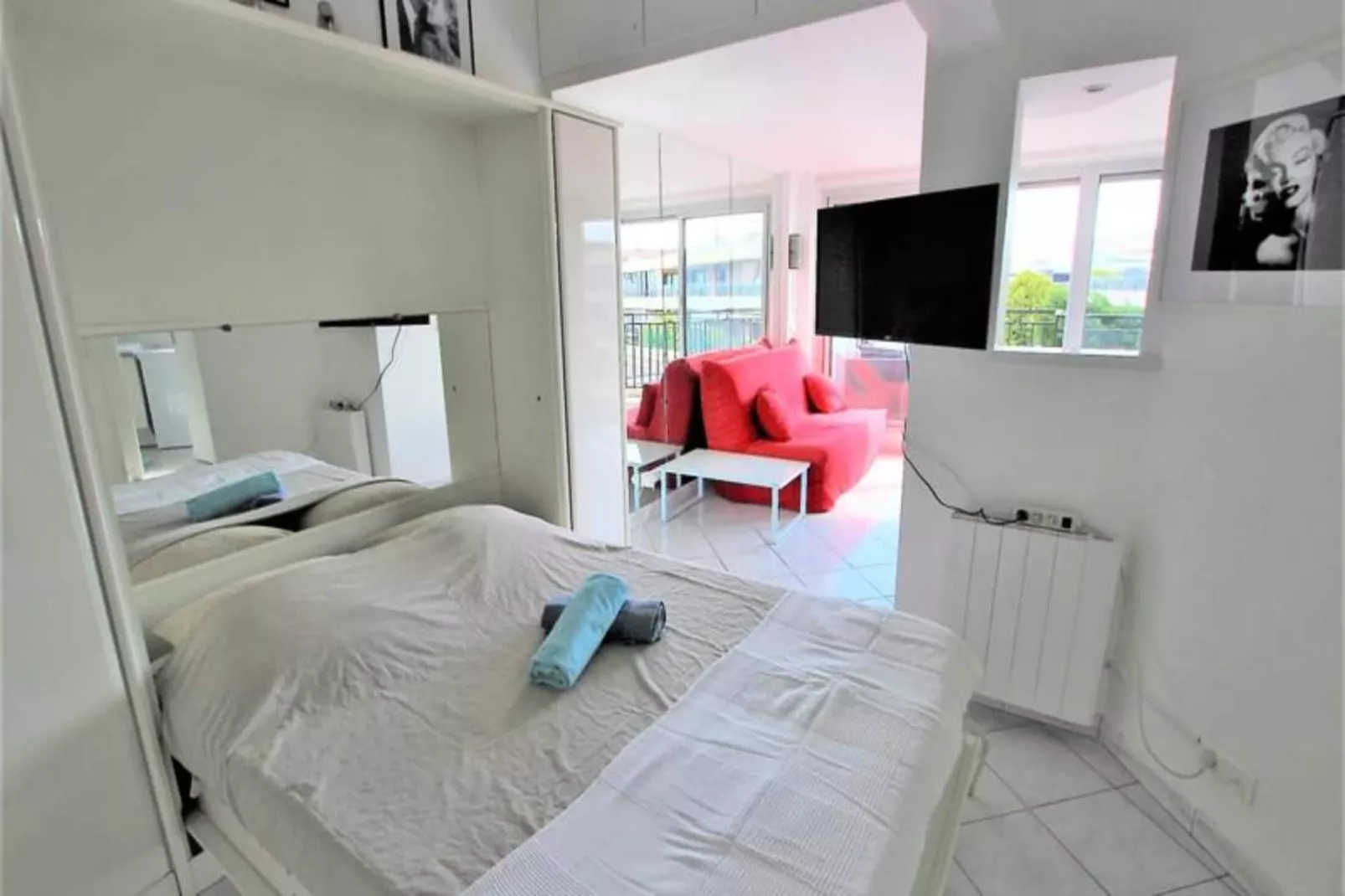 Résidence Studio Dernier &eacute;tage Avec Terrasse Sur Splendide Vue Mer-Buitenkant zomer