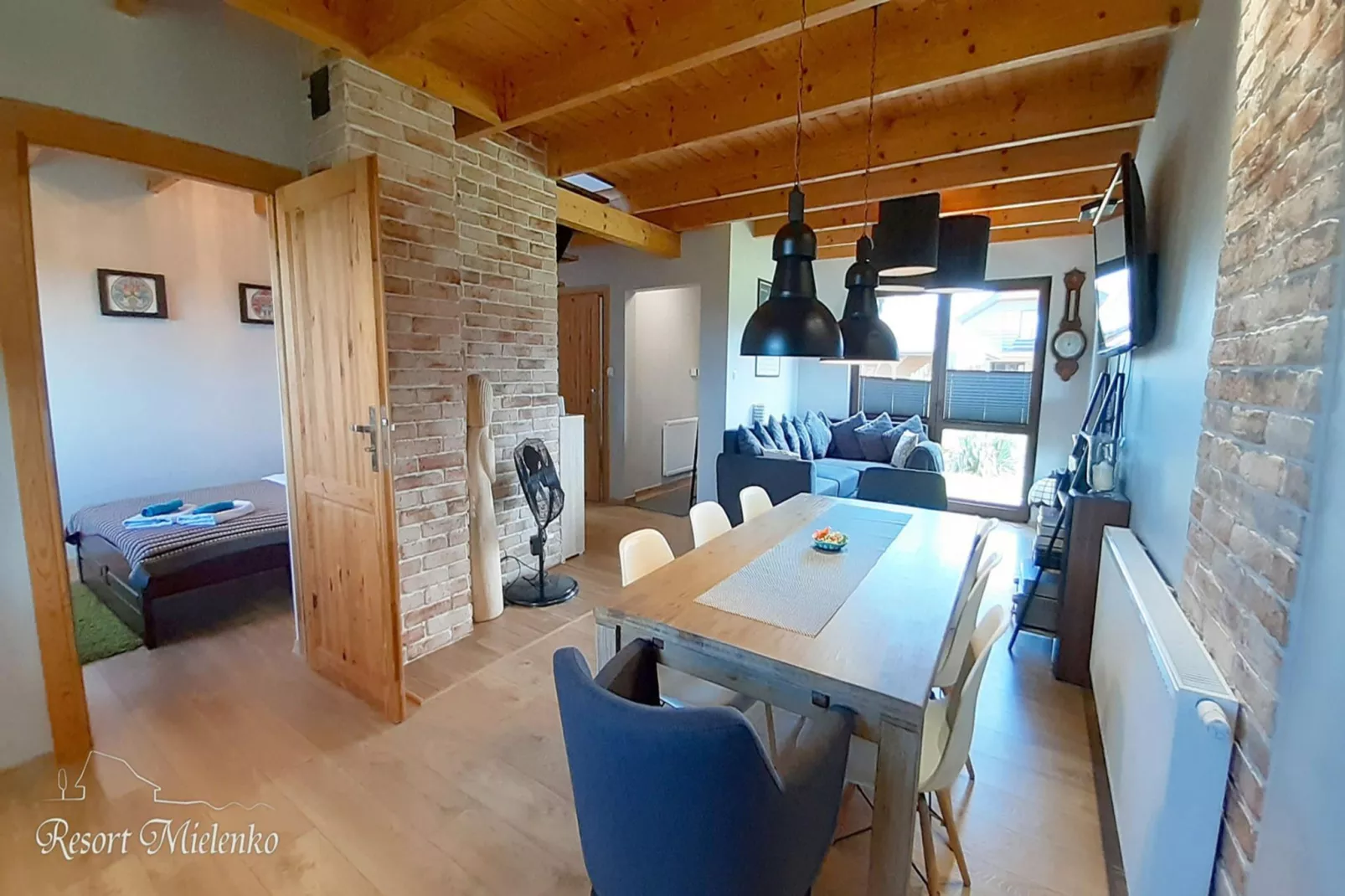 Dom MARCO POLO w Mielenku-Eetkamer