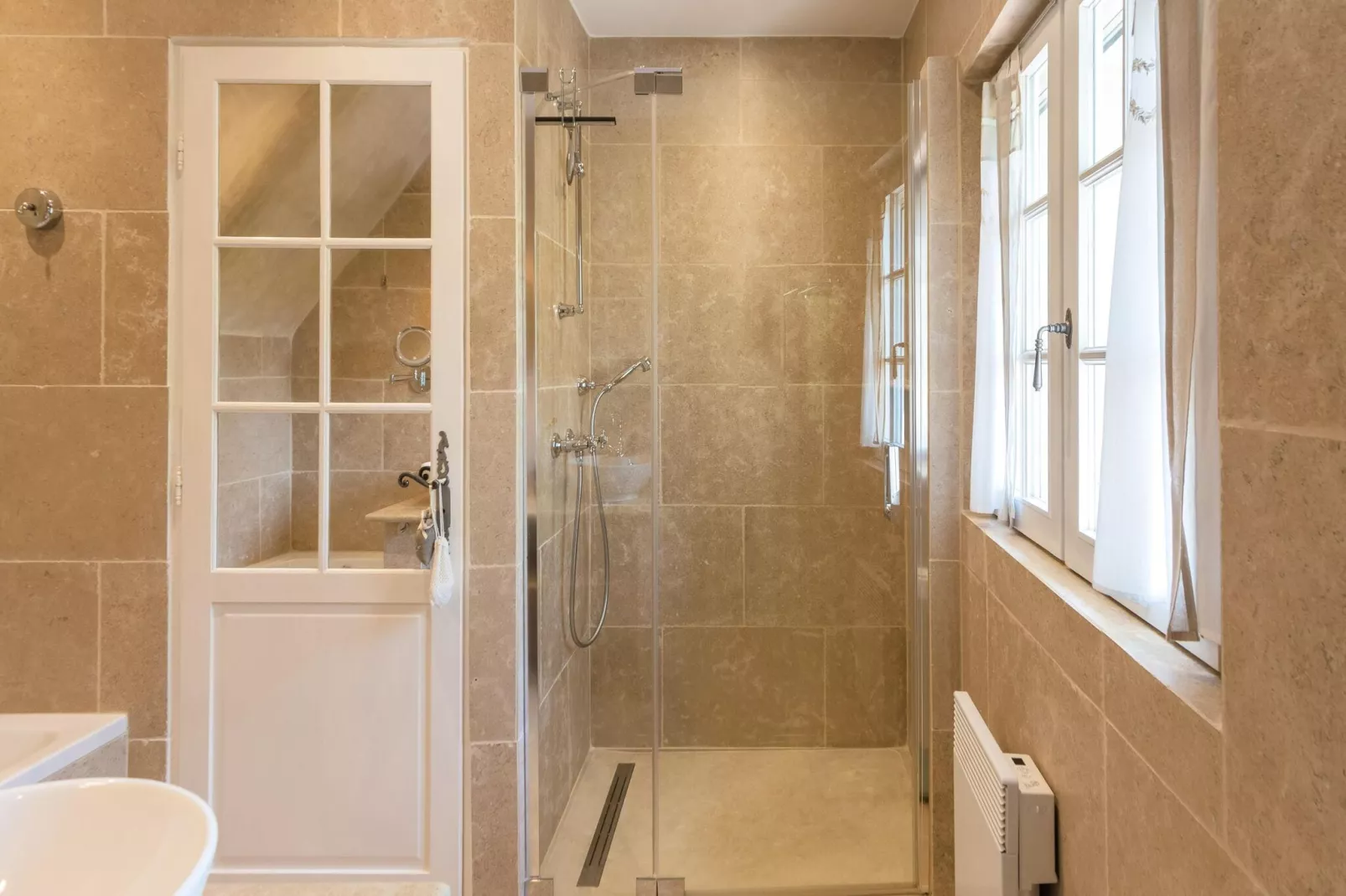Bergerie Caseneuve-Badkamer