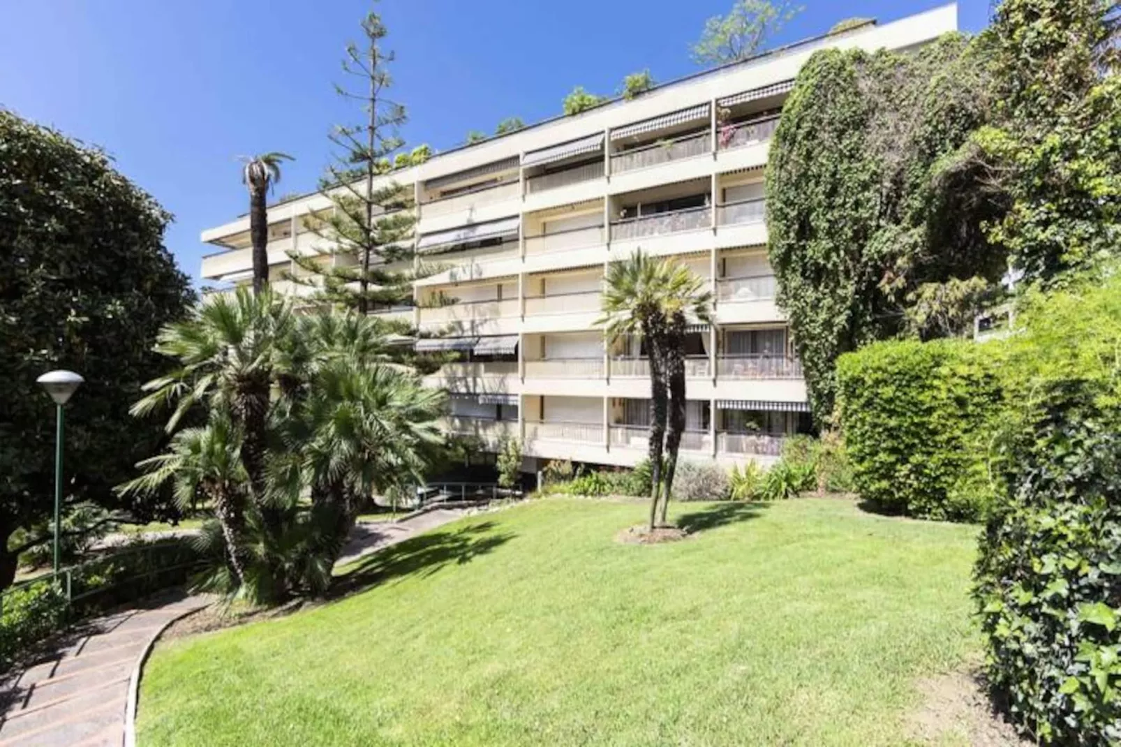 Résidence Le Gallia, Havre De Paix En Centre-ville Avec Terrasse ❤gallia Lys❤-Image-tags.