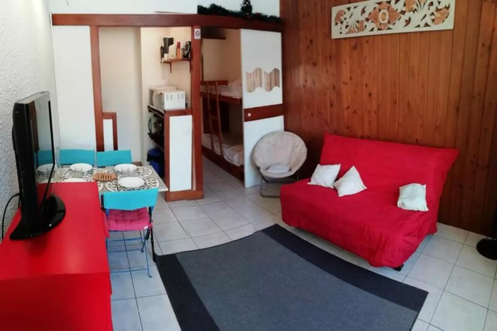 Résidence St Pierre B9-Buitenkant zomer